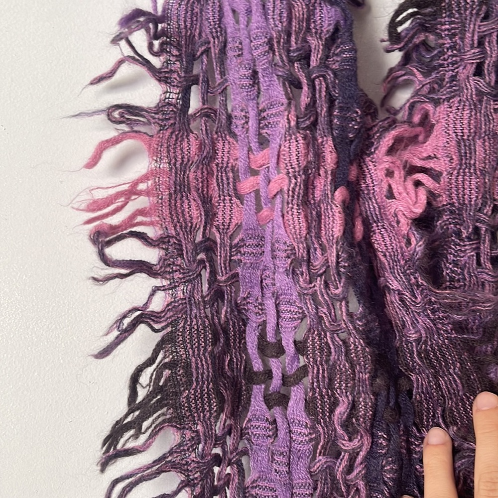 Fun scarf - Picture 2 of 2